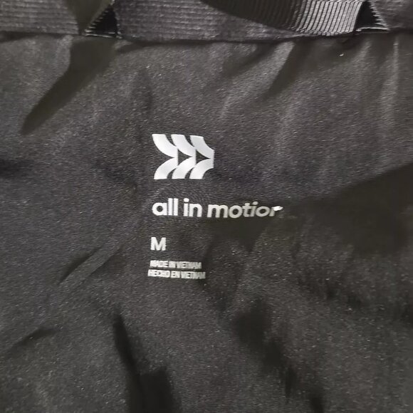 1 NWY All in motion women vest medium - Picture 4 of 9